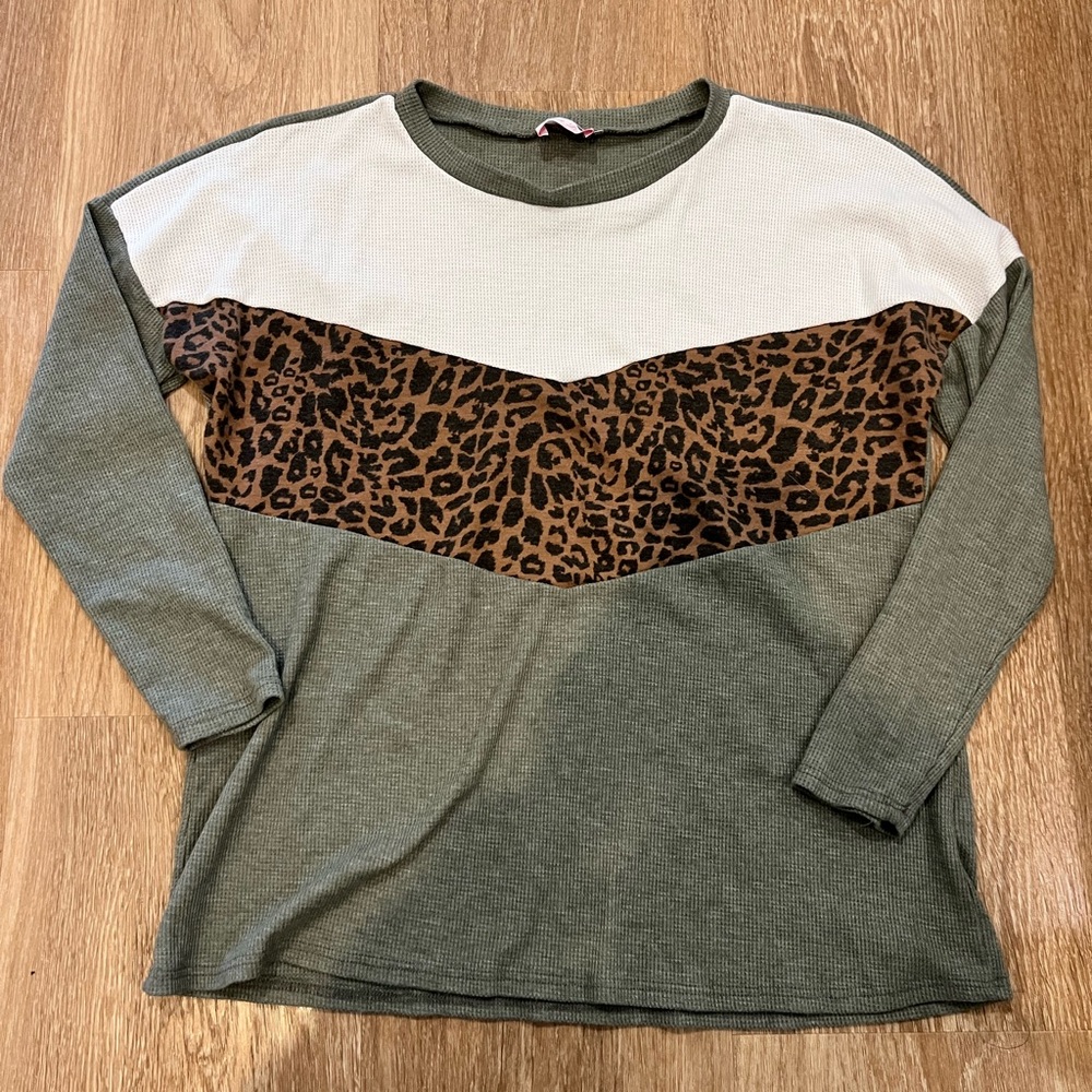 Pink Lily Women’s‎ Waffle Knit Long Sleeve Top Size: S